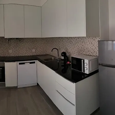 Casas Da Cacilda Ii Nazaré
